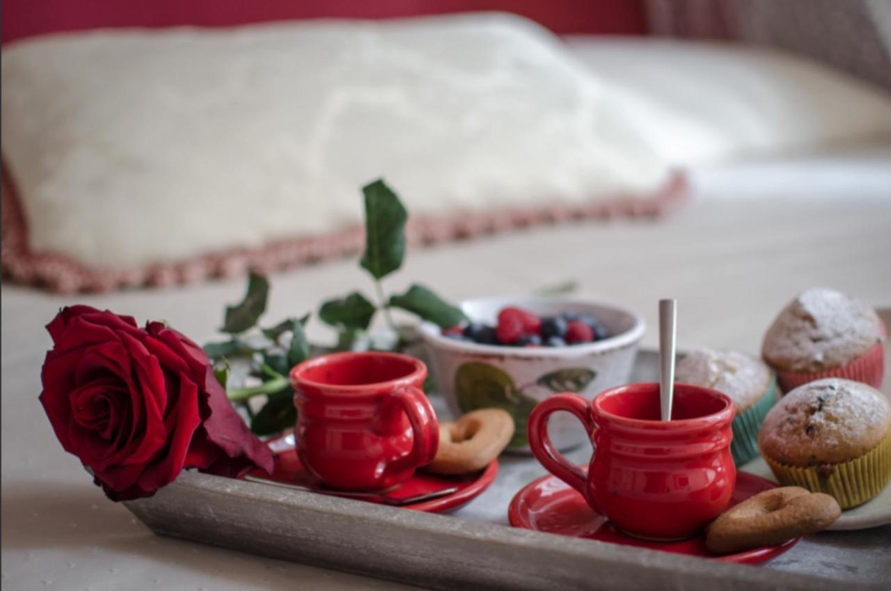 Il Sole Antico Bed & Breakfast Viareggio Exterior photo
